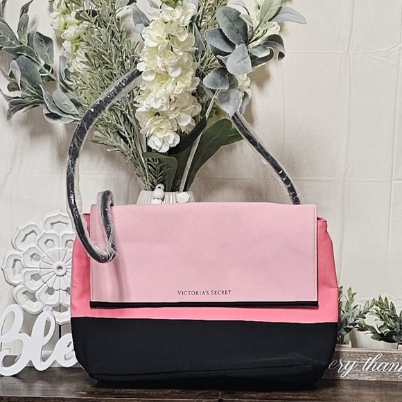 VICTORIA'S SECRET | LARGE INSULATED COOLER TOTE \ TRAVEL BAG - BRAND NEW! - Picture 2 of 10